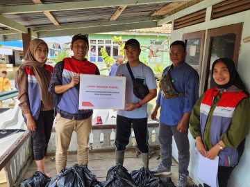 PHE Jambi Merang Salurkan Bantuan Paket Sembako Kepada Masyarakat Terdampak Bencana Banjir