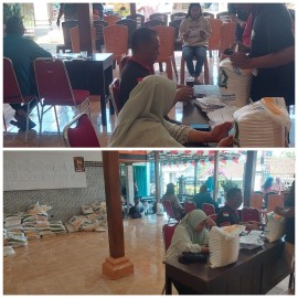 Pemdes Tanggunggunung Salurkan Bantuan Pangan Pada 313 KPM, Kades Berharap Bisa Ringankan Kebutuhan