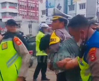 Pelaku Tabrak Lari dibekuk Petugas Lalu Lintas saat Pengamanan VVIP di Palembang