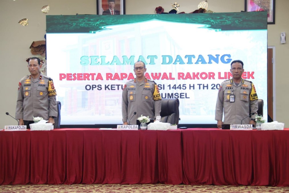 Gelar Rapat Koordinasi Linsek Operasi Ketupat Musi 2024, Kapolda Sumsel : Antisipasi Perlintasan Kereta Api Titik Utama Kemacetan