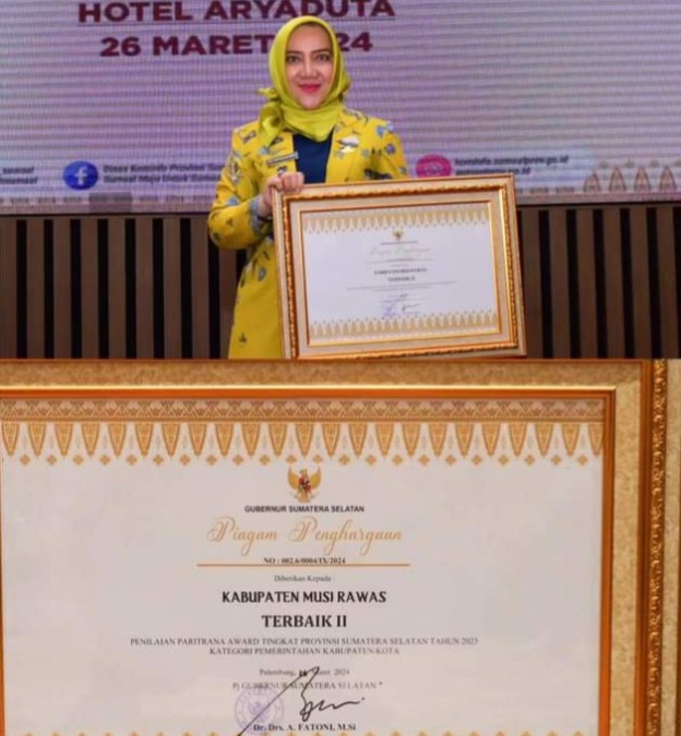 Makin Mantap, Bupati Mura Hj Ratna Machmud Diganjar Paritrana Award