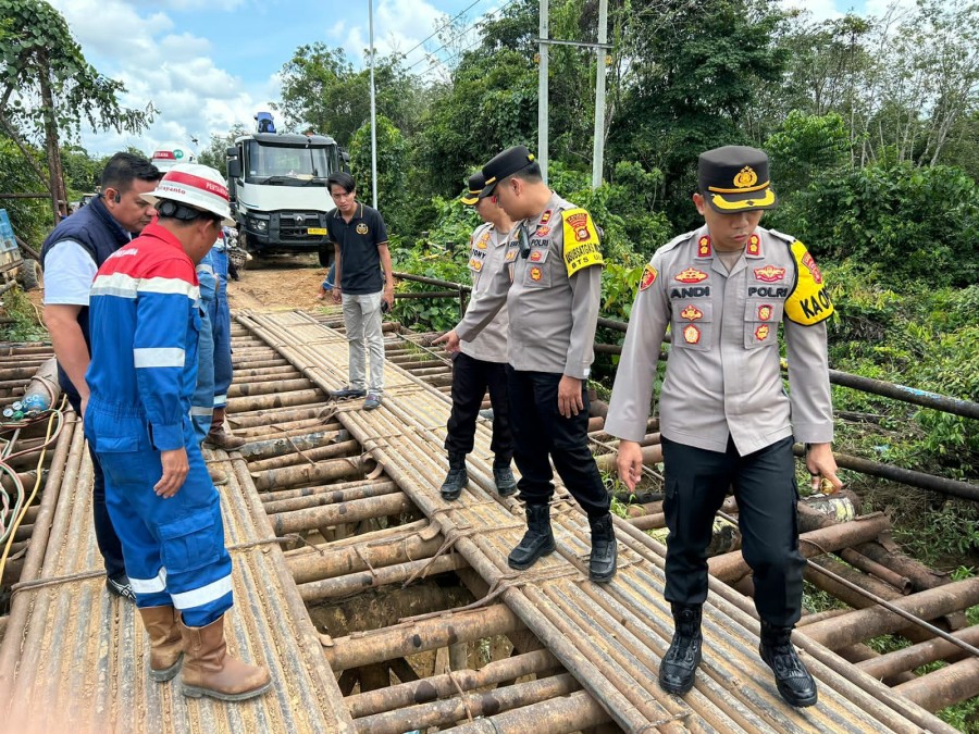 Pengendara Dilarang Melintasi Jembatan Penghubung Kabupaten Musi Rawas ke Pali