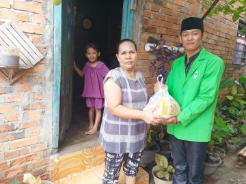 Jelang Ramadhan, BEM STIT Mamba’ul Hikam Lakukan Bhakti Sosial
