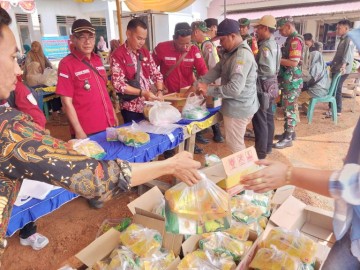 Pj Bupati Hani Syopiar Rustam : Pasar Murah Digelar Merupakan Wujud Pelaksanaan dari Intruksi Serta Arahan Presiden