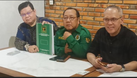 Tim kuasa hukum,Rina Indah Ajukan Gugatan ke MK terkait Adanya Pelanggaran Administrasi Pemilu