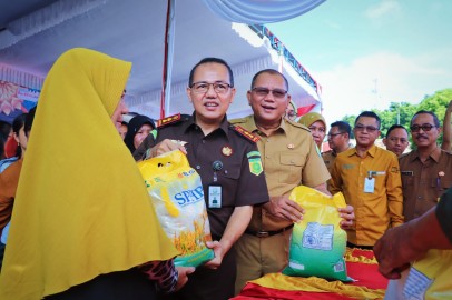 Jelang Hari Raya Idul Fitri, Pemkab – Kejari Muba Sinergi Gelar Operasi Pasar Murah