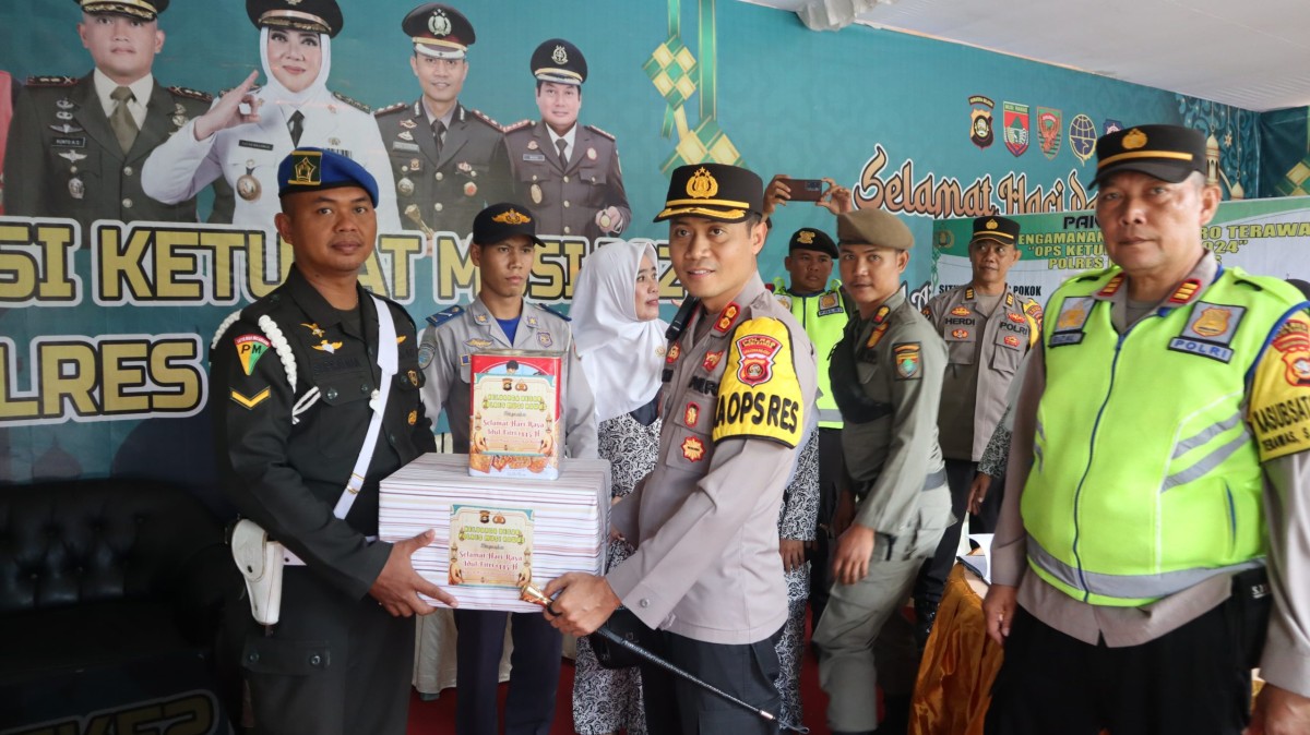Cek Pos Pengamanan Terawas Operasi Ketupat Musi 2024, Kapolres Musi Rawas : Pedomani SOP, Layani Masyarakat dan Jaga Kesehatan