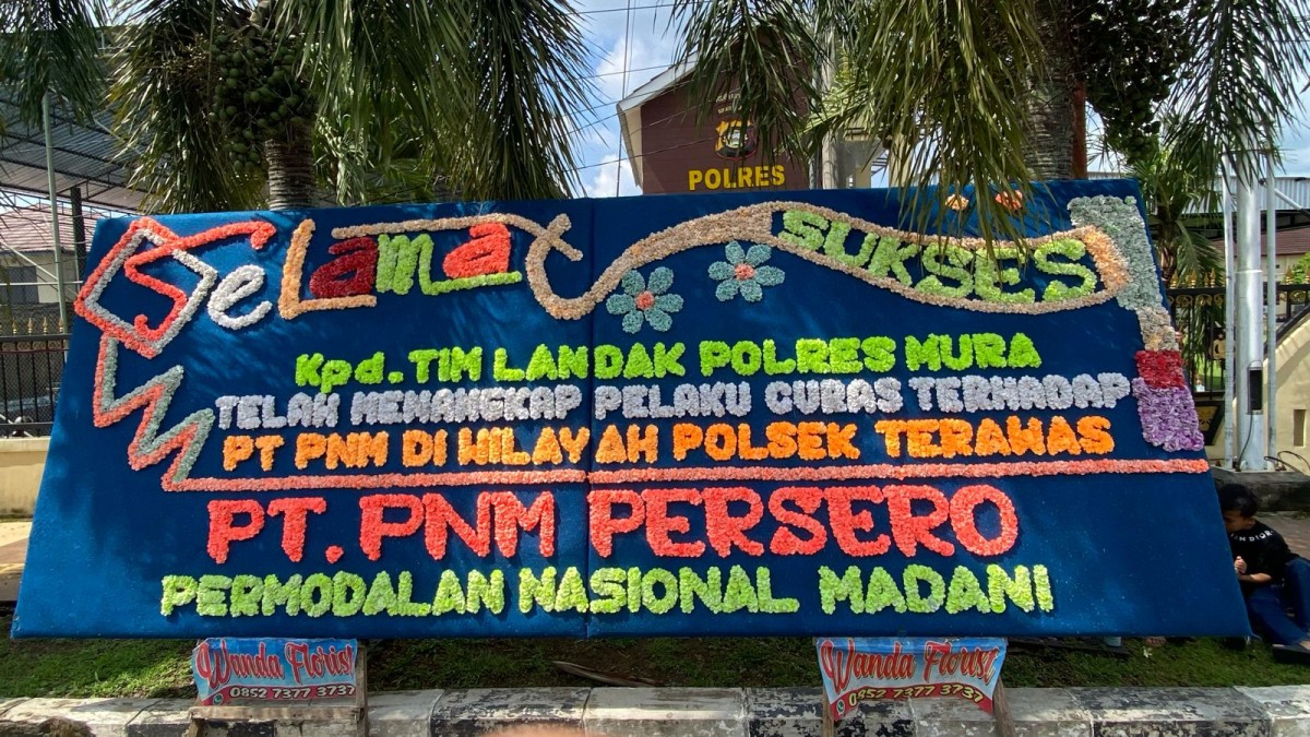 Berhasil Ungkap Kasus DPO Curas, Masyarakat Apresiasi Polres Musi Rawas Kirim Puluhan Karang Bunga