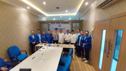 Mawardi Yahya Ambil Formulir Cagub Sumsel di PAN