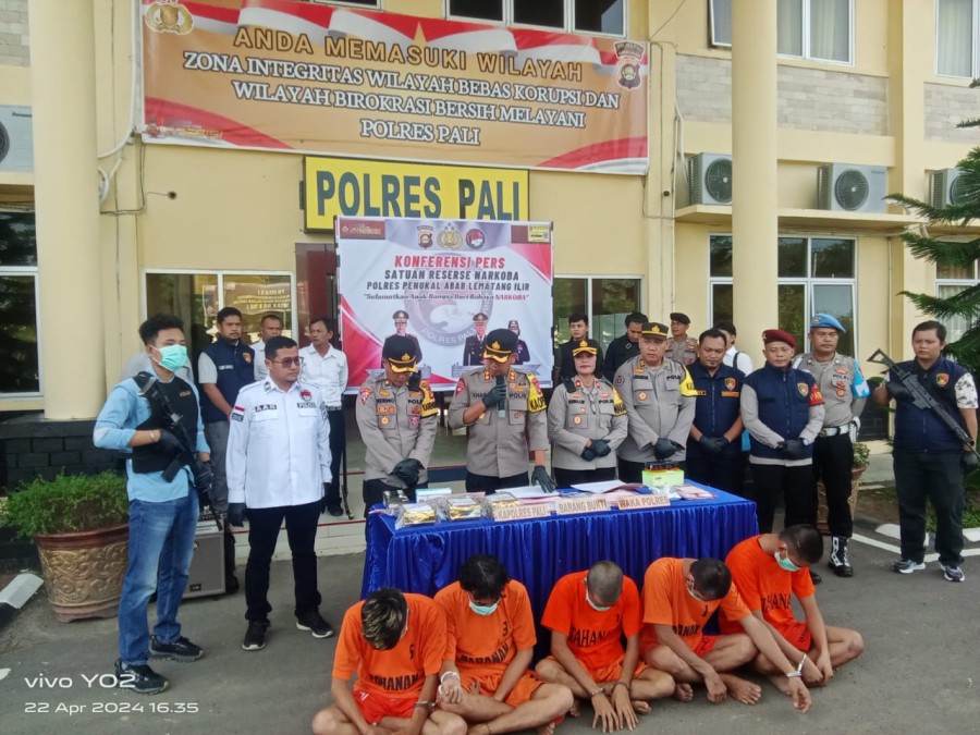 Dua Orang Pelaku Diringkus Satnarkoba Pali, Ini Jumlah BB