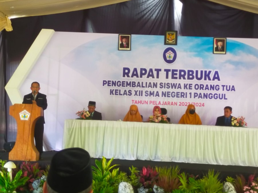 Setelah Menamatkan Pendidikan Sekolah Mengembalikan Siswa Ke Orang Tua