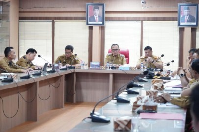 PJ Bupati Banyuasin, Pimpin Rapat Persiapan Penyusunan Laporan Evaluasi Kinerja Triwulan III