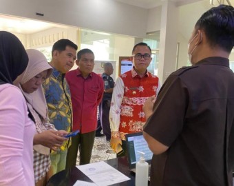 Pj Bupati Hani S. Rustam Tertarik Terhadap MPP Kota Surakarta