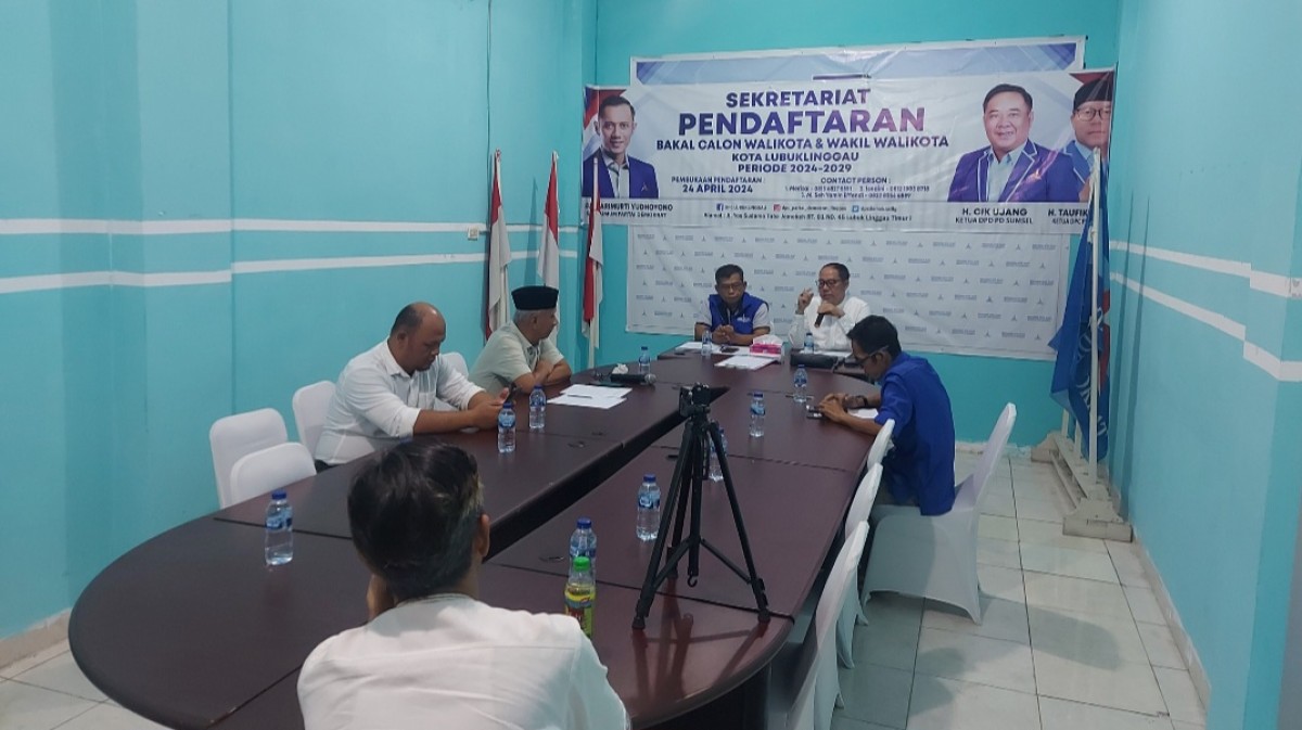 Dihadapan Ketua DPC dan Pengurus Demokrat Lubuklinggau, H Rustam Effendi Paparkan Visi Misi Hingga Potensi Menang