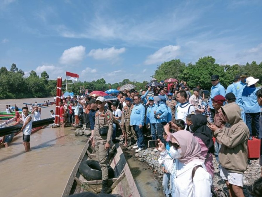 Festival Serapungan Meriahkan Hari Jadi ke-17 Kabupaten Empat Lawang