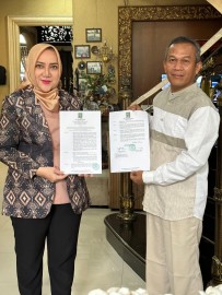 Ratna Sebut Bersama Prayitno Ada Kecocokan