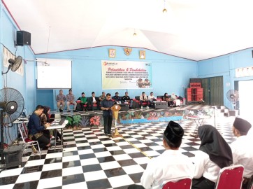 Panwaslu Kelurahan/Desa di Kecamatan Penukal Abab Diberikan Pembekalan