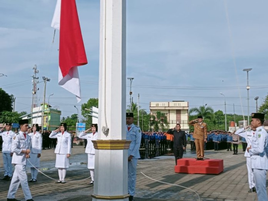 Pj Bupati Fauzan Khoiri Denin Pimpin Upacara Hari Lahir Pancasila di Empat Lawang