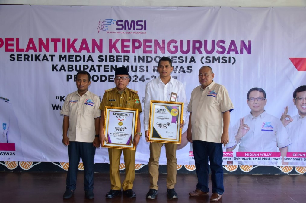 Pelantikan SMSI Musi Rawas Periode 2024-2027, Bupati dan Medco E & P Indonesia Diganjar Penghargaan “Sahabat Pers”