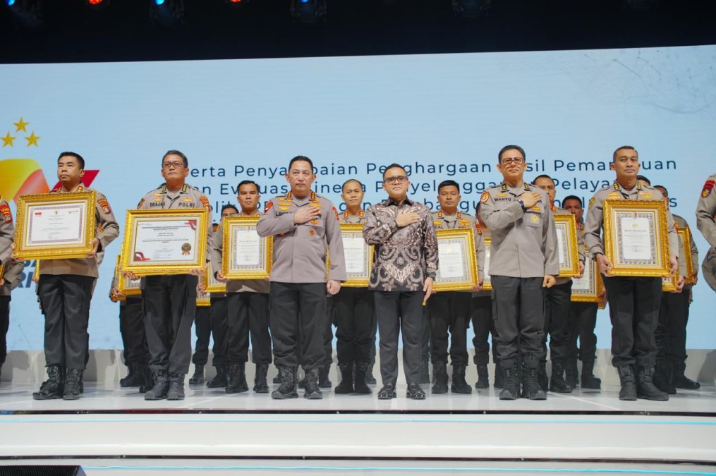 Tinta Emas Kembali Ditorehkan Polda Sumsel, Raih Penghargaan Reformasi Birokrasi Polri WBK WBBM Pada Musrenbang Polri 2024