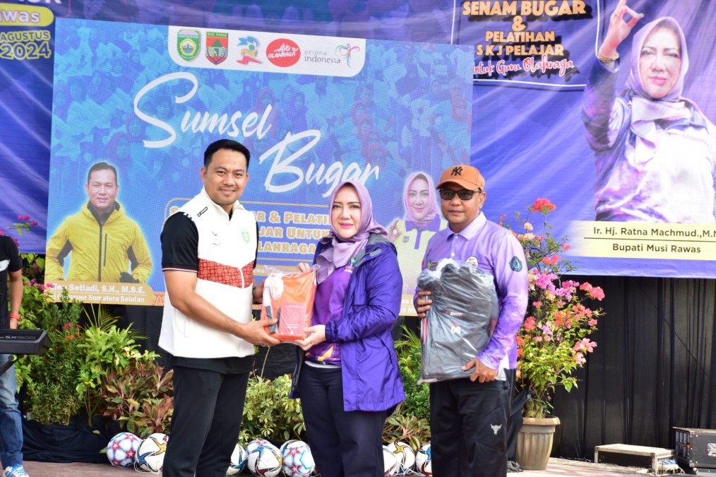 Senam Gerakan Sumsel Bugar Bertabur Door Price