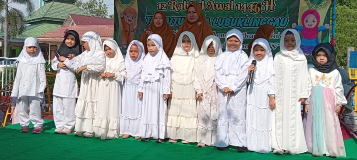 Peringatan Maulid Nabi Muhammad SAW, Semua Anak TK Baitul A’la Lubuklinggau Tampil Hafalan Hadist Hingga Nama nama Bulan