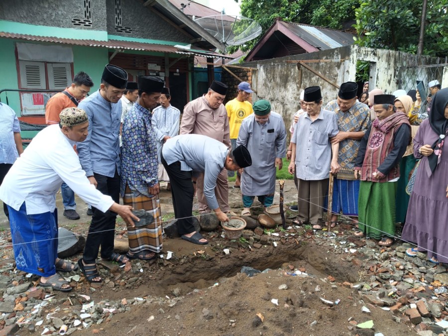 HRW Lakukan Peletakan Batu Pertama Pembangunan Masjid di Ponpes Tahfidzul Qur’an Darul Ulmi Irsyadul Ibad