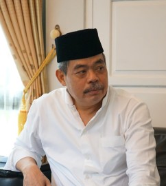 Bursah Zarnubi: “Janji Sekolah dan Berobat Gratis Bukan Komoditas Politik, Itu Kewajiban Negara”