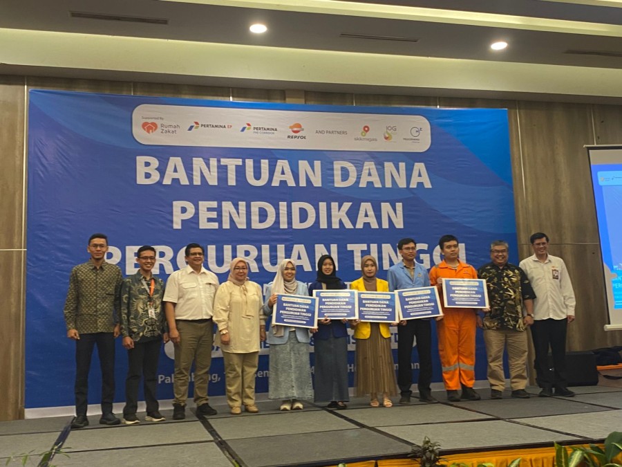 MEDCO E&P KEMBALI SERAHKAN BEASISWA BAGI 375 MAHASISWA DAN GURU HONORER