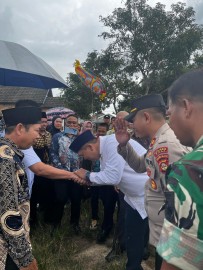 Kunjungan Gubernur Terpilih Herman Deru di Desa Lubuk Tampui Berlangsung Lancar dan Aman