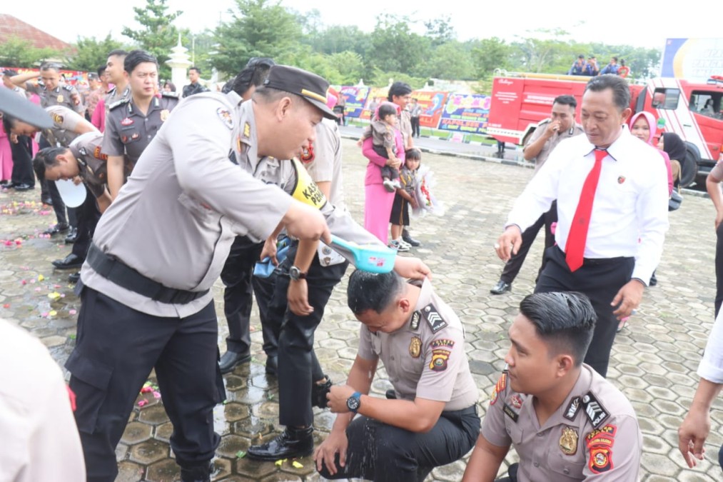 33 Personel Polres Pali Naik Pangkat