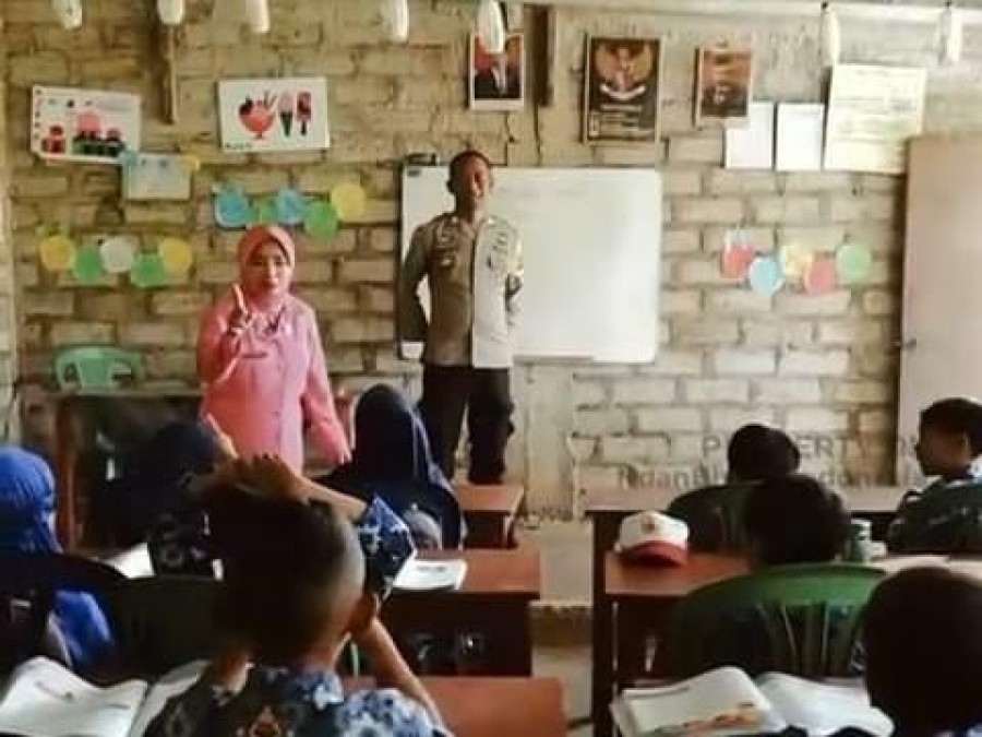 Bripka Syamsuddin Berikan Gaji dan Gadaikan Sertifikat Rumah Demi Dirikan Sekolah Gratis