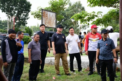Pj Bupati Banyuasin Muhammad Farid Pimpin Langsung Bersih-Bersih Di Pusat Keramaian Kota Pangkalan Balai