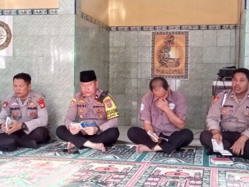 POLSEK TALANG UBI GELAR BINROHTAL DI MUSHOLA AL-IKHLAS: MENINGKATKAN SPIRITUALITAS DAN KEKOMPAKAN PERSONEL