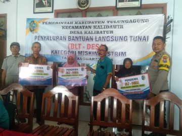 Pemdes Kalibatur Salurkan BLT-DD Pada 56 KPM Tiga Bulan Sekaligus, Ini Harapan Kades