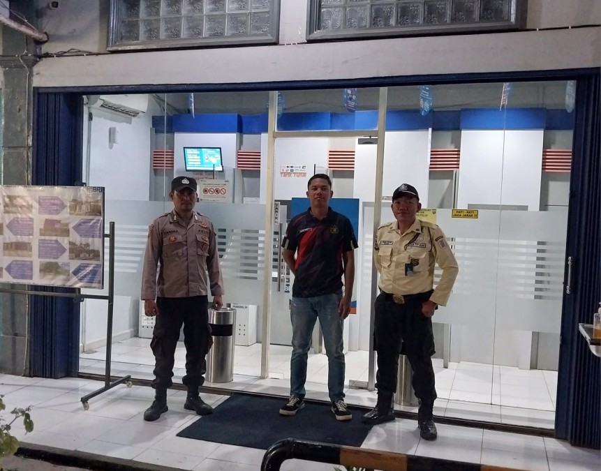 POLSEK TALANG UBI GELAR PATROLI MALAM, PASTIKAN SITUASI KAMTIBMAS KONDUSIF