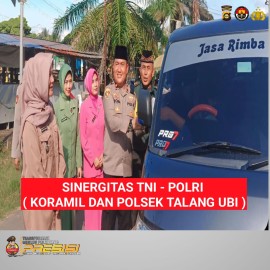 Berbagi Takjil di Bulan Suci Ramadan
