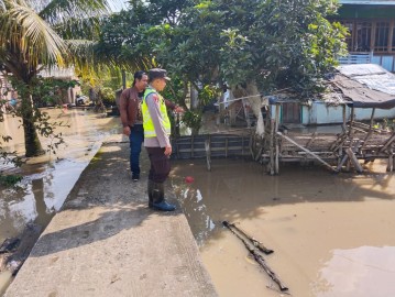 11 Desa di Kecamatan Tanah Abang Terendam Banjir, Kapolres PALI Imbau Warga Waspada