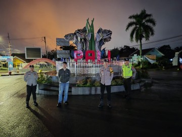 PATROLI SUBUH POLSEK TALANG UBI: UPAYA TEGAKKAN KETERTIBAN DAN AMANKAN WILAYAH DARI KENAKALAN REMAJA