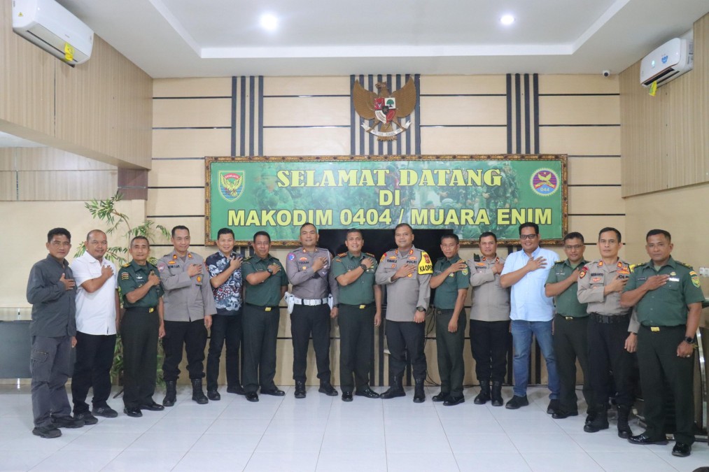 Kapolres PALI Bersama PJU Gelar Silaturahmi ke Kodim 0404/Muara Enim