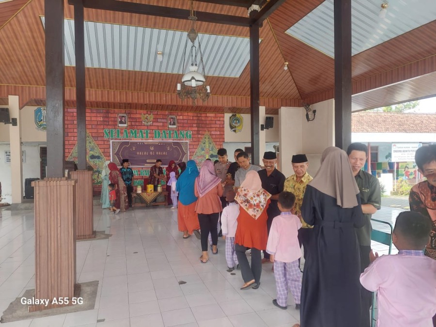 Pererat Tali Silaturahmi, Pemdes Ringinpitu Gelar Halal Bihalal Pasca Idul Fitri 1446 H Tahun 2025