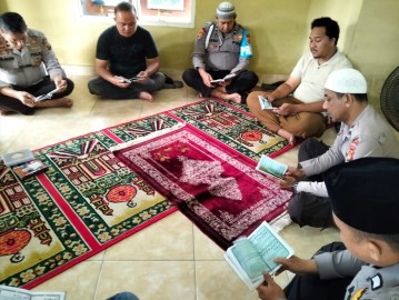 Personel Polsek Tanah Abang Gelar Apel Pagi dan Pembacaan Yaasin untuk Tingkatkan Disiplin dan Spiritualitas
