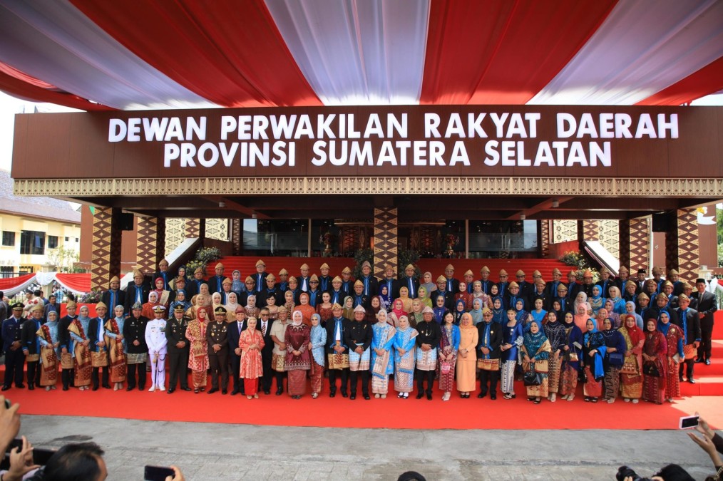 Paripurna Istimewa DPRD Sumsel HUT ke-79 Provinsi Sumsel, Gubernur Paparkan Capaian Kinerja dan 12 Program Strategis Menuju Sumsel Maju Terus Untuk Semua