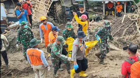 Hari ke-6, Operasi SAR di Bencana Tanah Longsor di Desa Depok Bendungan Dihentikan
