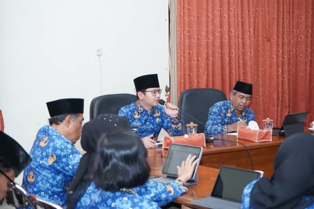 Kumpulkan Semua Potensi, Mas Ipin Gelar Rapat Staf Penanganan Pasca Bencana di Kabupaten Trenggalek