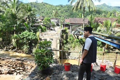 Jembatan Penghubung Munjungan-Watulimo Putus, Mas Ipin Usulkan Jembatan Belly ke Pemprov