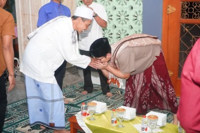 Gema Takbid di Masjid Baiturrahman, Mas Ipin Mungkin Trenggalek Sedang Diuji Ketauhidtannya