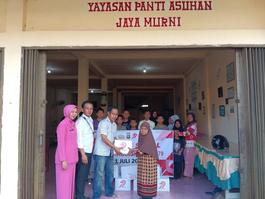 SATUAN INTELKAM POLRES PALI GELAR BAKTI SOSIAL DI PANTI ASUHAN JAYA MURNI — REPRESENTASI POLRI YANG HUMANIS DI HUT BHAYANGKARA KE-79