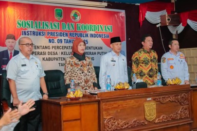Fauzan Pimpin Rapat Percepatan Koperasi Merah Putih