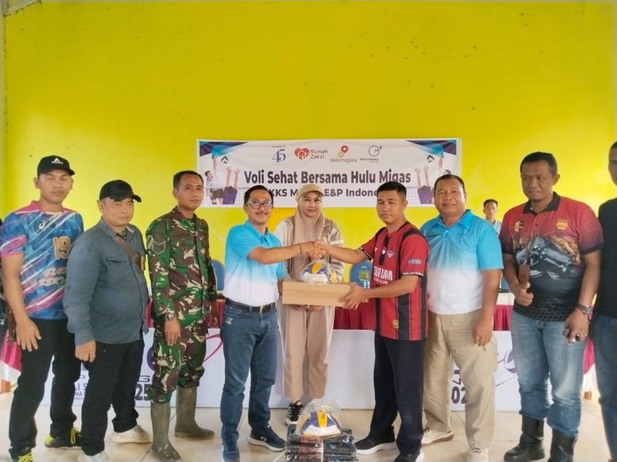 Bersama Karang Taruna Mekar Jaya, Medco E&P Indonesia Gelar Sparing Voli Sehat Bersama Hulu Migas